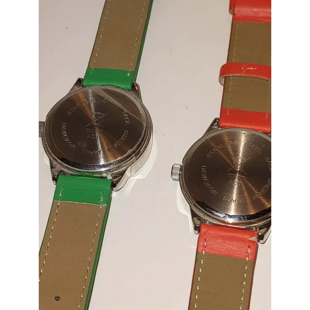 2 Avon Watches His + Hers Green Pink Quartz Movement Analog ACT Japan NEW NO BOX